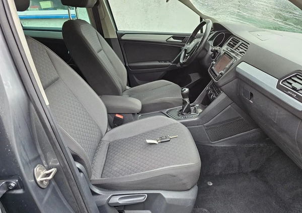 Volkswagen Tiguan cena 31900 przebieg: 138000, rok produkcji 2016 z Chodzież małe 596